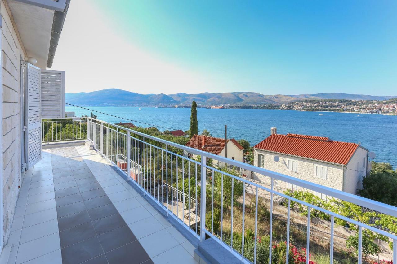 Villa Uno Трогир Экстерьер фото
